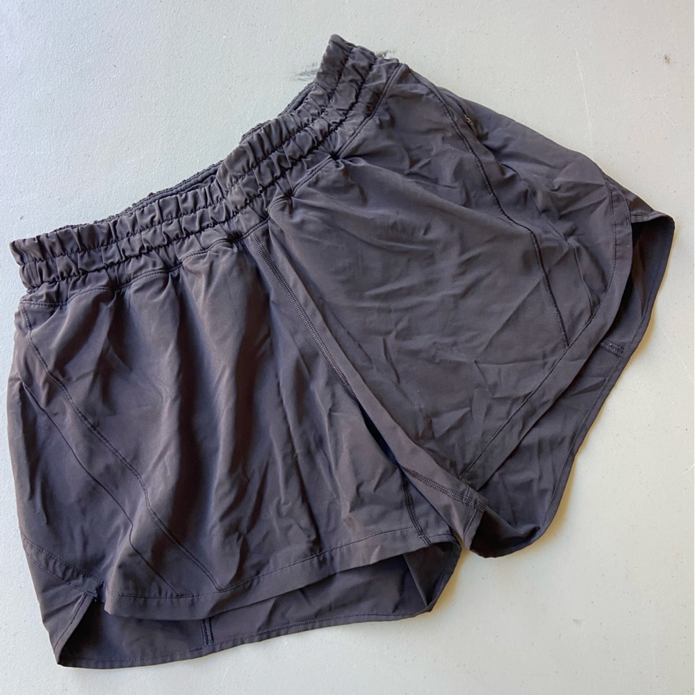 Lululemon Lined Shorts size 10 nice used condition 
Black